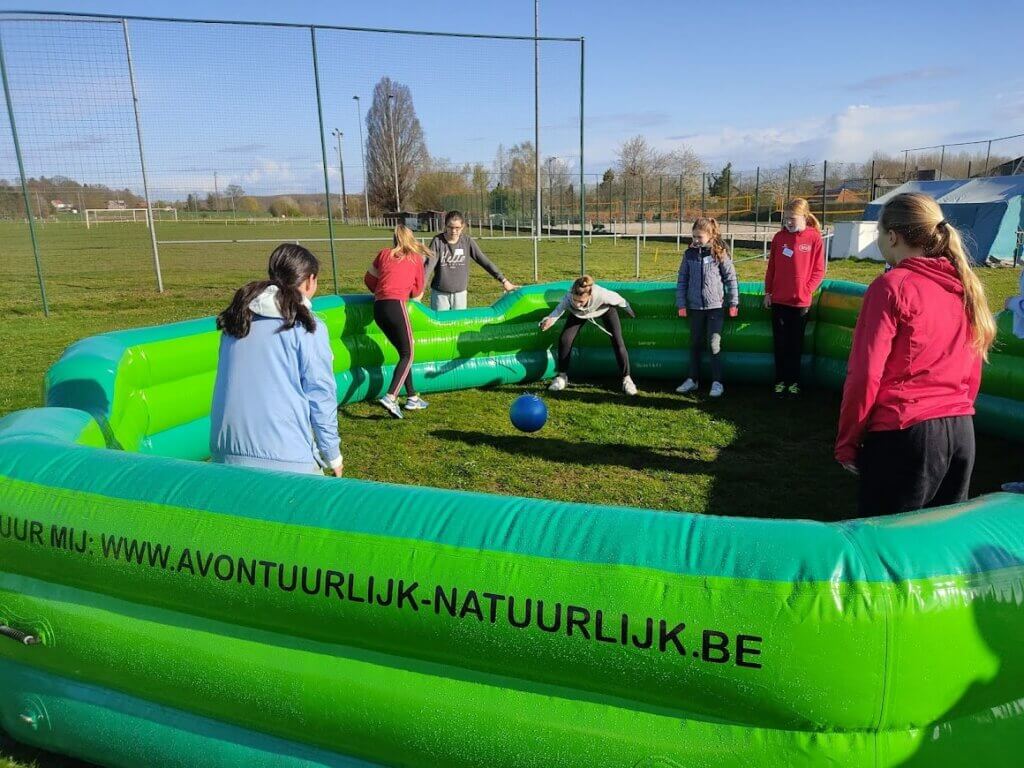 Gaga ball mensen