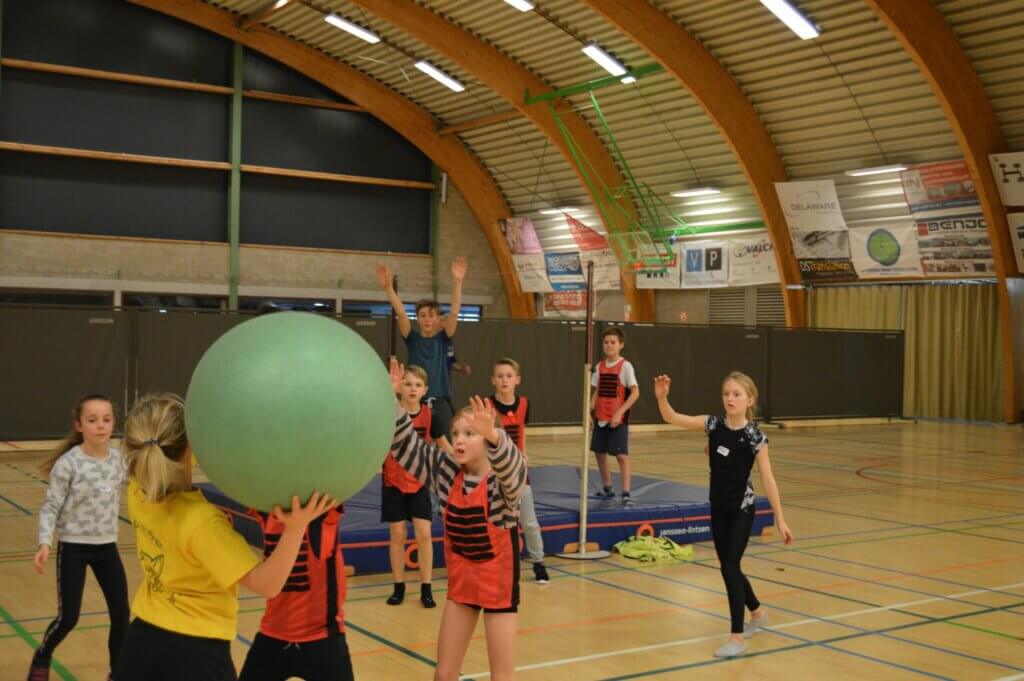 Knalbal binnen