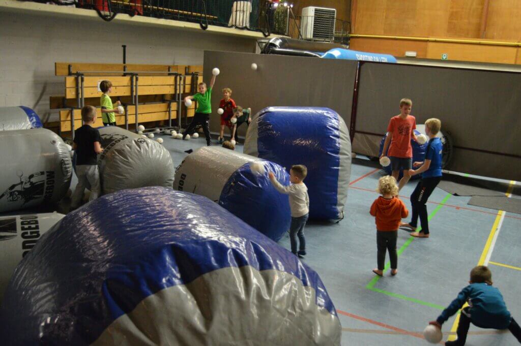 sneeuwballen gevecht indoor