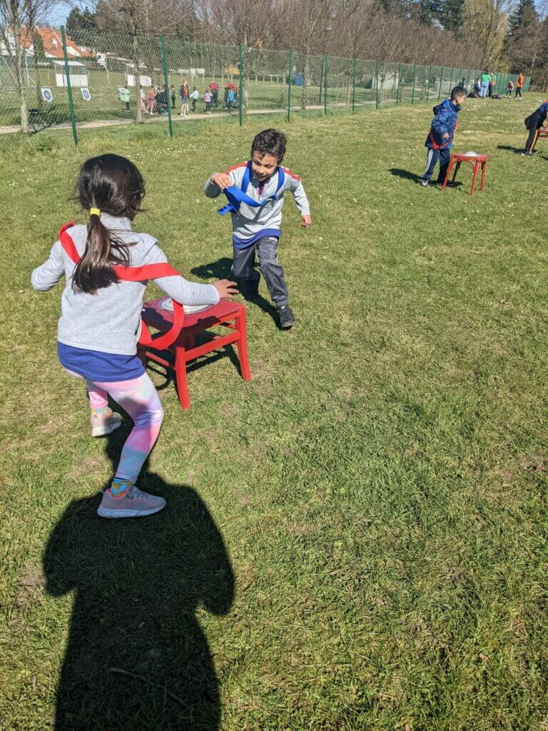 kinderen push the button